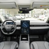 2024 Brand New Ford High Performance 4x4 All Wheel Drive 490KM Dual Motor Ford Mustang Mach-E SUV New Energy Electric Vehicle