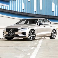 Auto Volvo S60 Recharge In Stock New Energy Vehicle 2023 T8 E-Drive Hybrid Long-Life Four-Wheel Drive Zhiyi Deluxe Edition Car