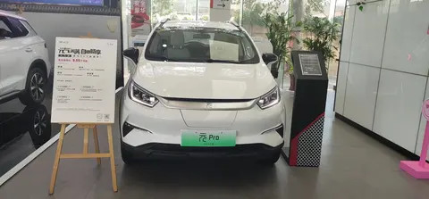 Good Quality Low Price EV Car YUAN PRO Electric Car LUXURY New Energy Vehicle