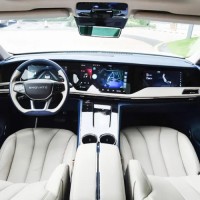 In Stock 2021 High-performance New Energy Cheap Vehicles 7 Seats Long Endurance Fast Charging EV Car ENOVATE ME7