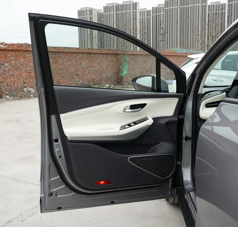 Pure Electric Car Aion LX plus  80 2023 Version with Satellite Navigation System long rang 650 km  Grey color