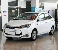 Chinese 4 Wheel Green Energy Cheap High Speed Electric Car With Airbags
